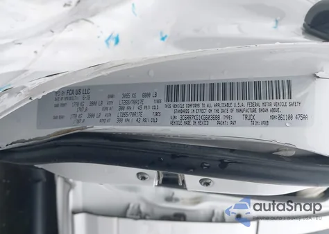 2019 Ram 1500 Classic Tradesman 4X4 5'7 Box z USA, uszkodzony, nr VIN 3C6RR7KG1KG603688